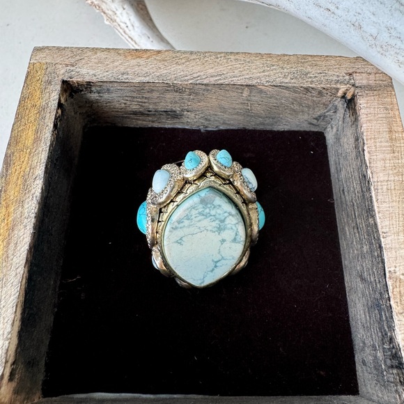 Samantha Wills Vinyassa Voyage statement ring - Picture 7 of 7